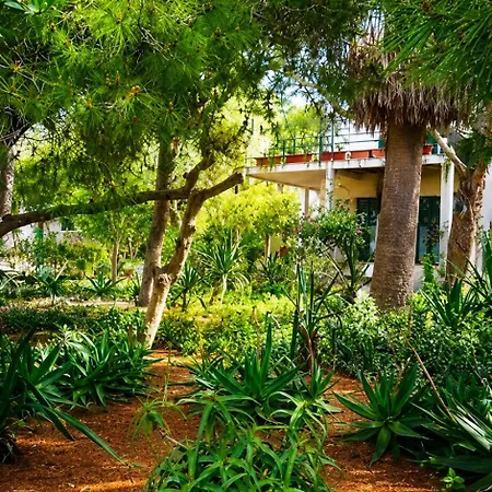 Il Giardino Su Lido Burrone Favignana