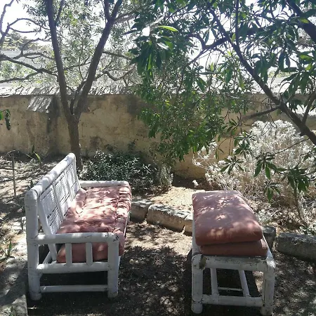 Apartment Il Giardino Su Lido Burrone